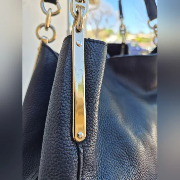 Coach Dalton 31 Black Pebbled Leather Bag - Picture 8 of 12